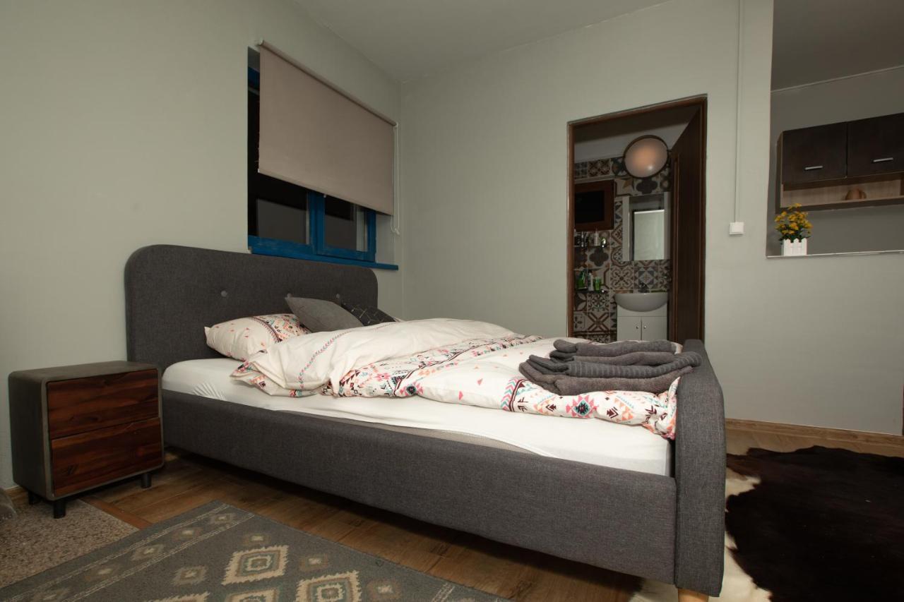 Maison De L'Amour Brebu Nou Luaran gambar